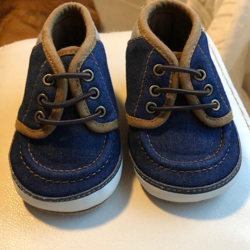 Children’s place never worn 6-12 month sneakers